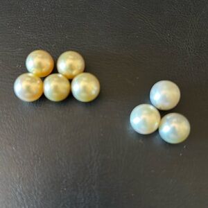 8 South Sea Pearls